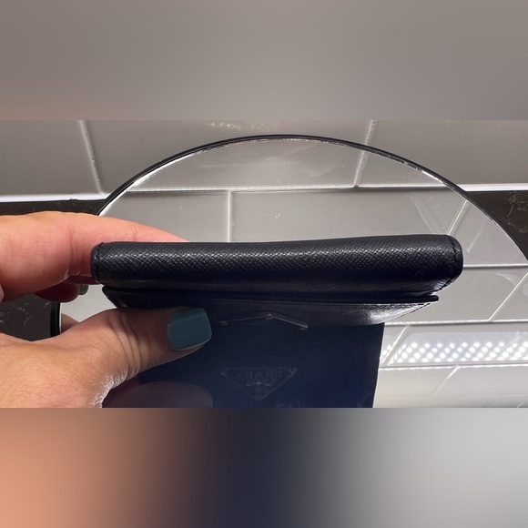 PRADA Milano Black Saffiano Leather Key Holder Case - Picture 9 of 9